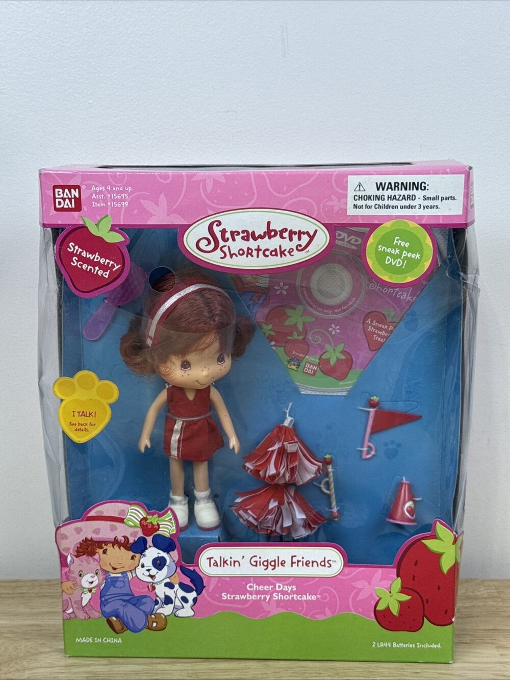 Bandai Strawberry Shortcake Talkin' Giggle Friends Scented Talking Doll 2004 NOS